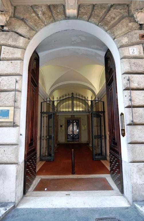 Flatinrome Termini 2 Grande Appartamento Luminoso In Centro Exterior foto